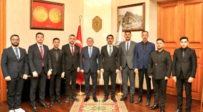 Kars Ülkü Ocakları İl Başkanı Cenk Ege Yıldırım’dan Vali ve MHP il Başkanına ziyaret