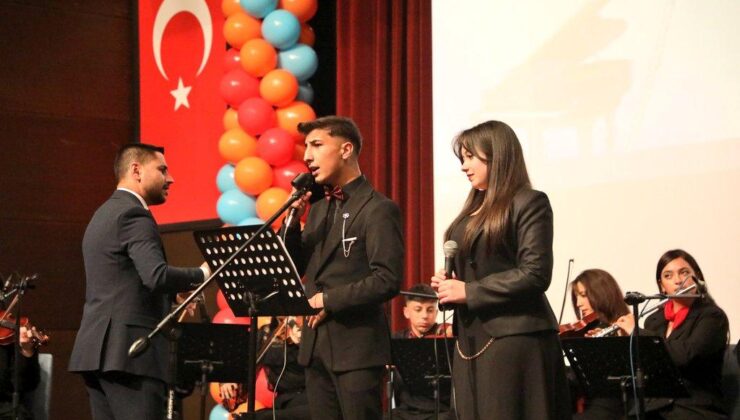 Kars’ta Müzik Dolu Gece: Gülahmet Aytemiz Güzel Sanatlar Lisesi’nden Yıl Sonu Konseri