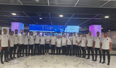B1 Erkek Milli Futbol Takımı Avrupa Şampiyonası İçin Sahaya İniyor