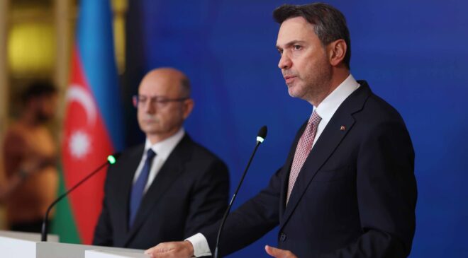 Bakan Bayraktar: Türkiye Ve Azerbaycan Dünyaya Yeni Enerji Rotaları Sunuyor